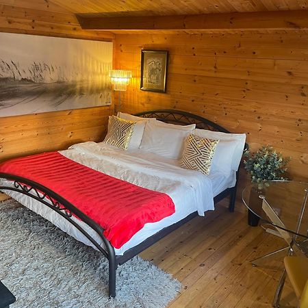Chalet Free Sauna & Spa Superking Bed Killaloo Luaran gambar